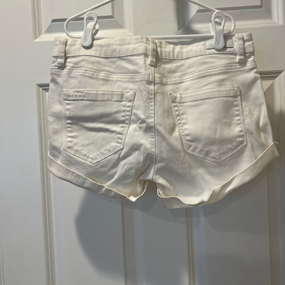BLANKY NYC / White Jean Shorts / Size 27 - Picture 4 of 4